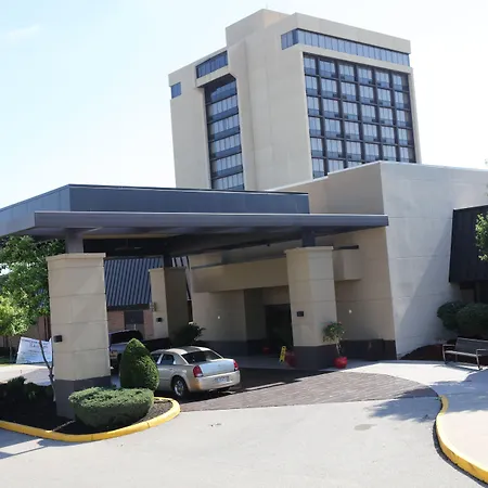 Delta Hotels By Marriott Cincinnati Sharonville-3