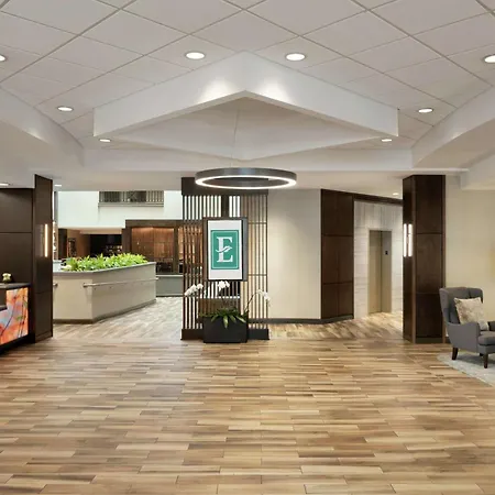 Embassy Suites By Hilton Atlanta Alpharetta-3