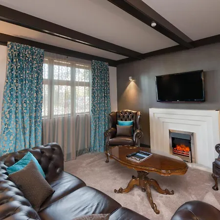 Scenic Hotel Cotswold-3