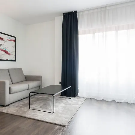 Ilunion Suites Madrid-2