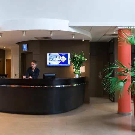Hôtel Oceania Nantes Aéroport-3