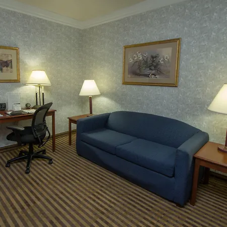 Comfort Suites Visalia - Convention Center-3