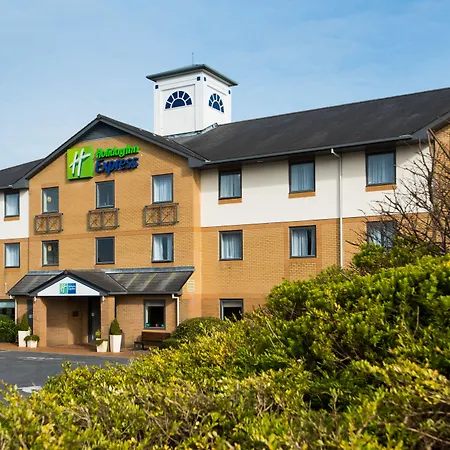 Holiday Inn Express Swansea East By Ihg-3