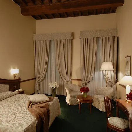 Hotel Degli Orafi-3