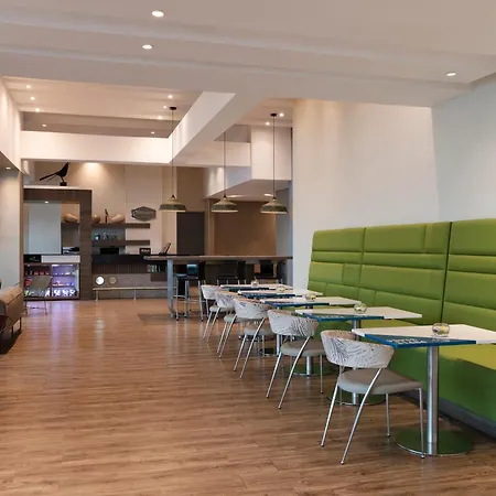 Hampton By Hilton Cartagena-2