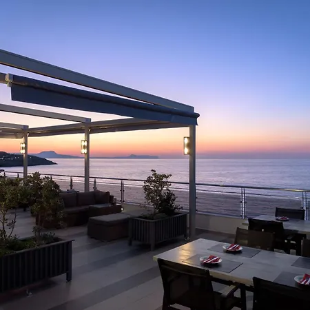 Macaris Suites & Spa-3