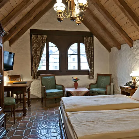 Swiss-Chalet Merlischachen - Romantik Schloss-Hotel Am See-2