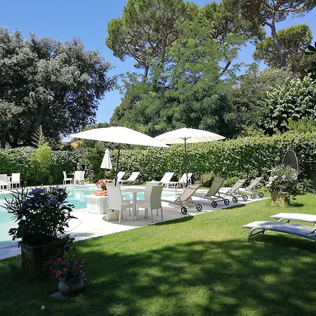 Jr Resort Logos Forte Dei Marmi-3