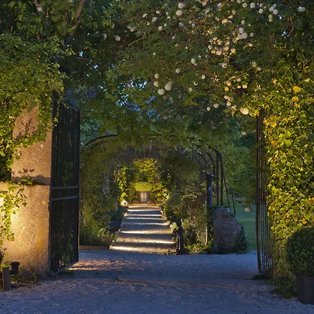Chateau De Courban And Spa Nuxe-2