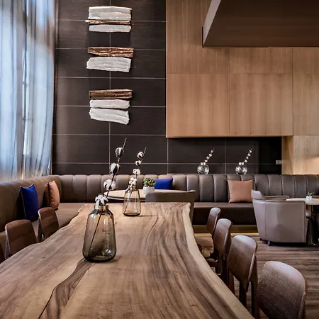 Ac Hotel Torino By Marriott-3