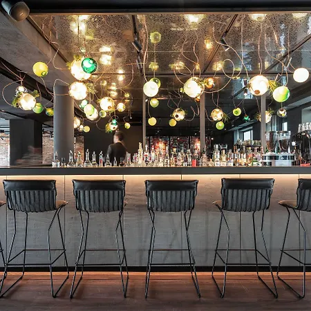 Motel One Berlin-Mitte-3