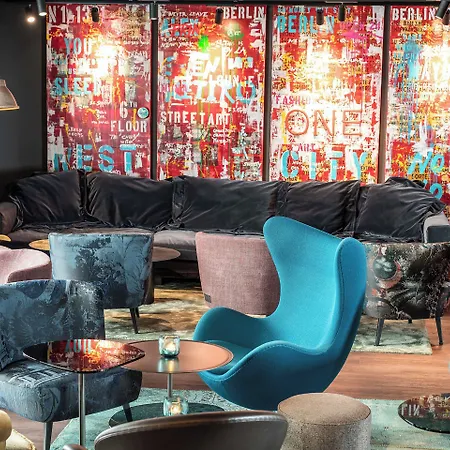 Motel One Berlin Mitte-2