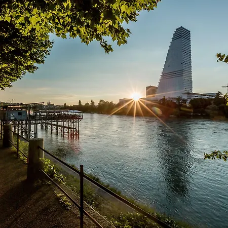 Dasbreitehotel am Rhein-2
