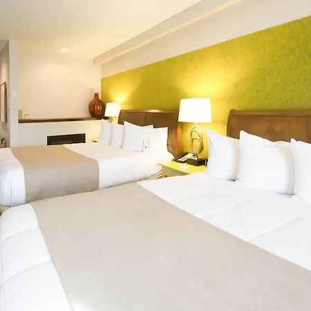 Hotel Champlain-2
