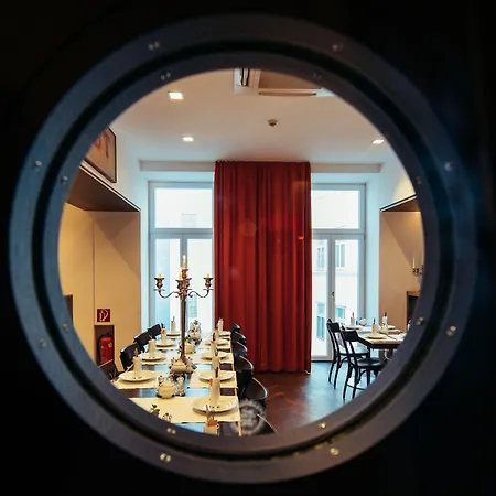 Buxbaum Beletage Design & Boutique Hotel-3