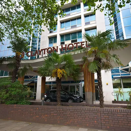 Clayton Hotel Chiswick-2