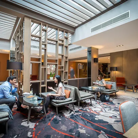Clayton Hotel Chiswick-2