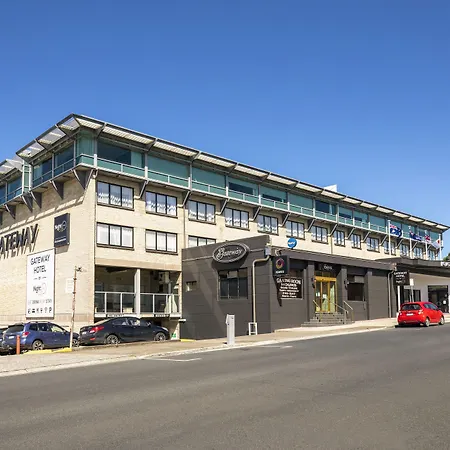 Nightelier Devonport Gateway Hotel-3