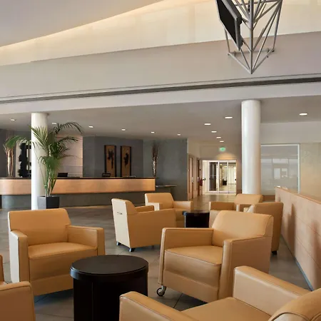 Hilton Garden Inn Rome Airport-3