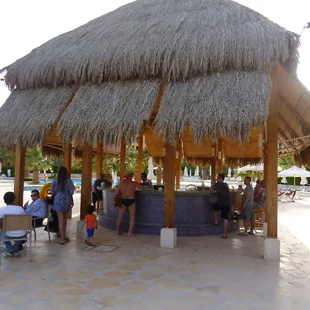 Strand Beach Resort-3