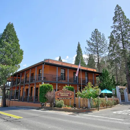 The Groveland Hotel-3