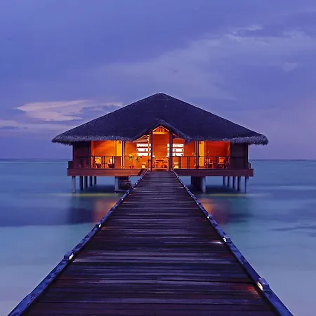 Medhufushi Island Resort-3