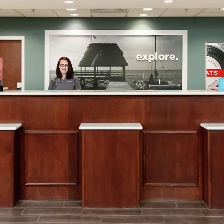 Hampton Inn & Suites Navarre-2