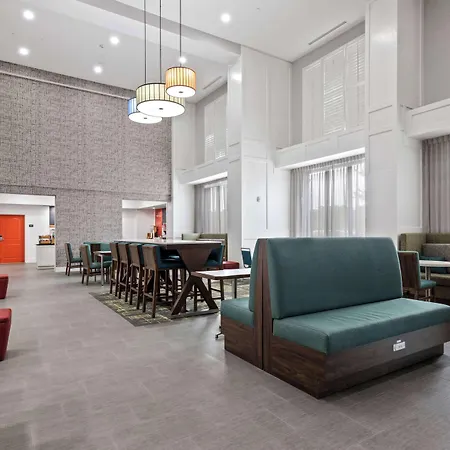 Hampton Inn & Suites Mount Pleasant-2