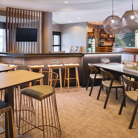 Springhill Suites By Marriott Corona Riverside-3