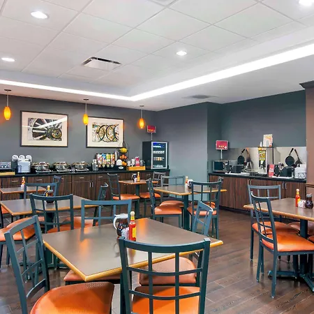 Best Western Plus Olathe Hotel-3
