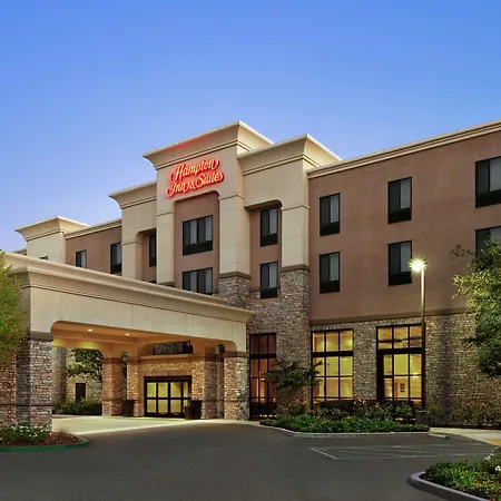 Hampton Inn & Suites West Sacramento-2