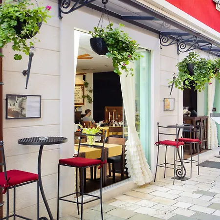 Marmont Heritage Hotel (Adults Only)-2