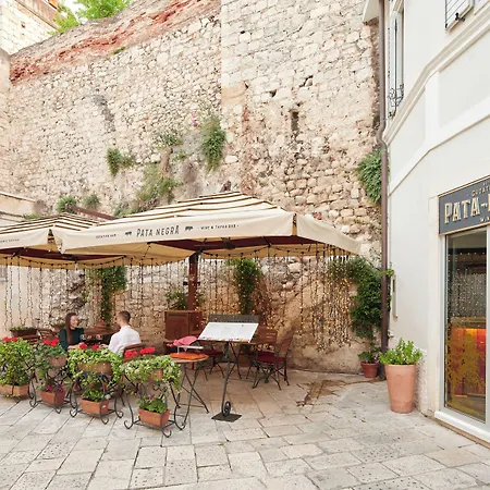 Marmont Heritage Hotel (Adults Only)-2