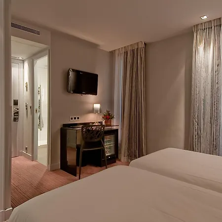 Hotel Opéra Marigny-3