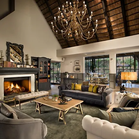 Anantara Stanley & Livingstone Victoria Falls Hotel-3