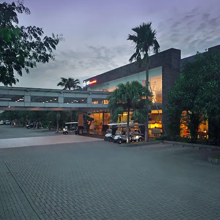 Fm7 Resort Hotel - Jakarta Airport-2