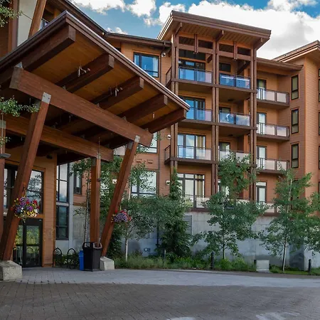 Sutton Place Hotel Revelstoke Mountain Resort-2