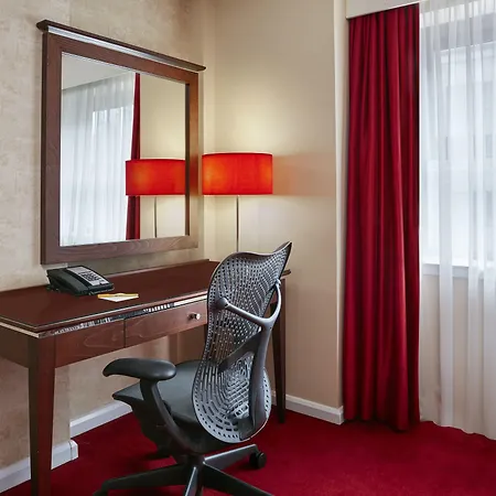Hilton Garden Inn Aberdeen-3