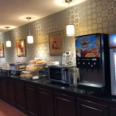 Best Western Plus Goodman Inn & Suites-3