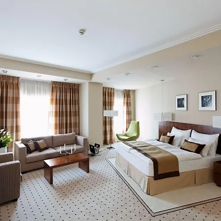 Capital Plaza Hotel-3