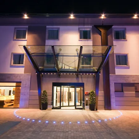 Winter Garden Hotel Bergamo Airport-3
