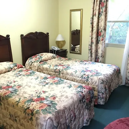 Avonmore On The Park Boutique Hotel-3