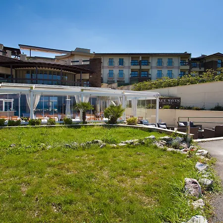 Blue Waves Resort-3