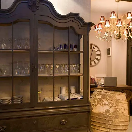 Hypnos Design Hotel-3