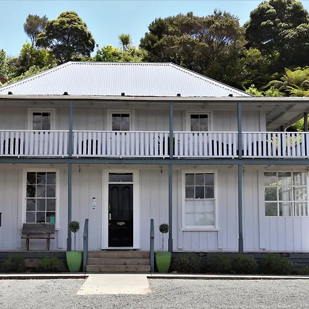 The Old Oak Boutique Hotel-3