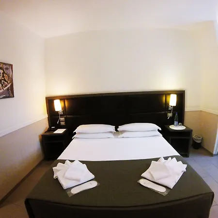 Hotel Artis-3