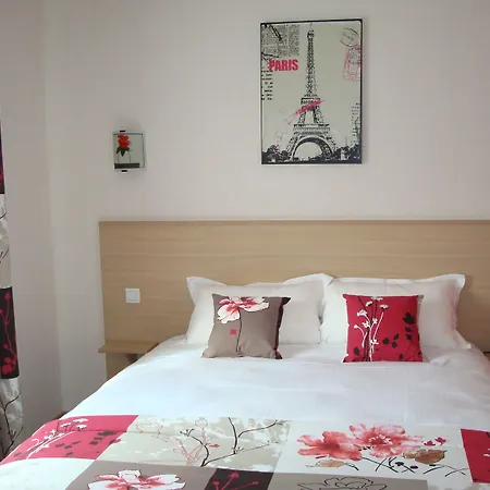 Brit Hotel Confort Azur Cholet Nord-3