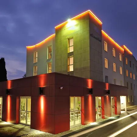 Hotel Clermont Estaing-3
