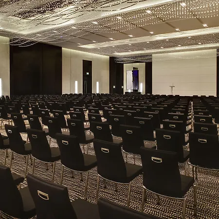 Sofitel Abu Dhabi Corniche-2