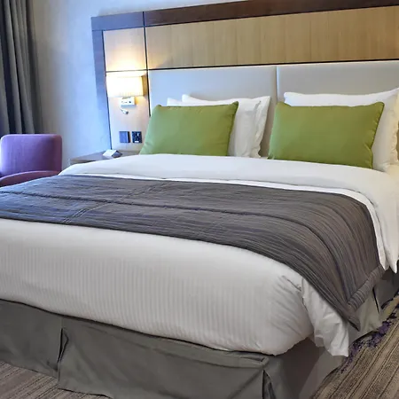 Golden Tulip Media Hotel-2
